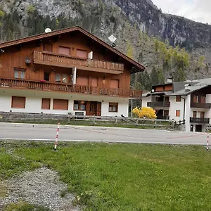 https://appartamento-piano-terra-boscoverde-rocca-pietore.hotelinveneto.com